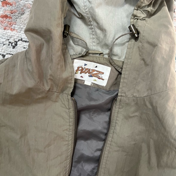 Pizazz Vintage Lightweight Coat - Picture 3 of 7